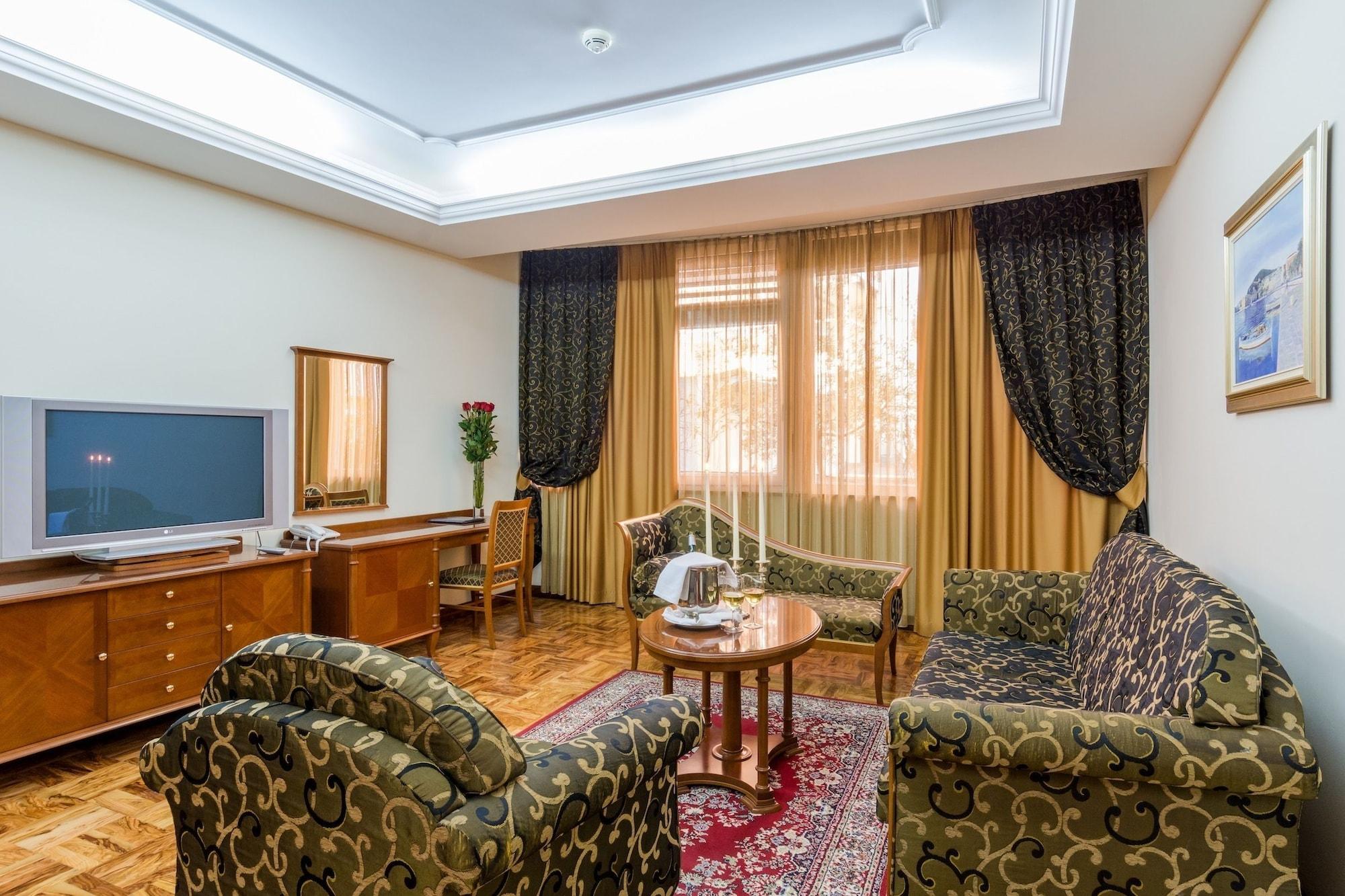 Hotel Palazzo President Split Exterior foto