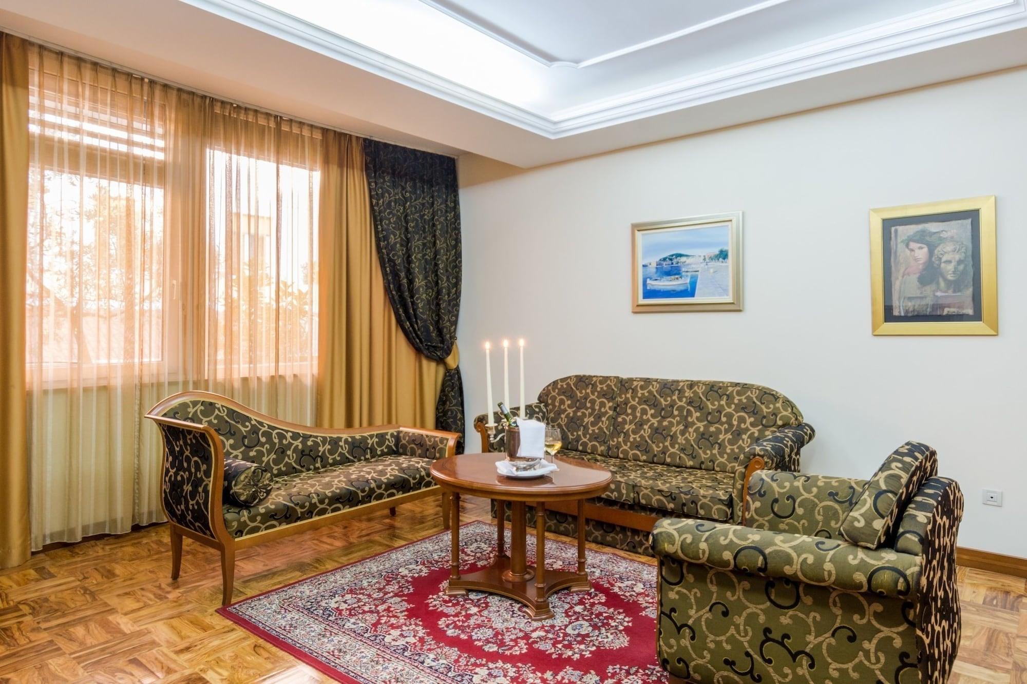 Hotel Palazzo President Split Exterior foto
