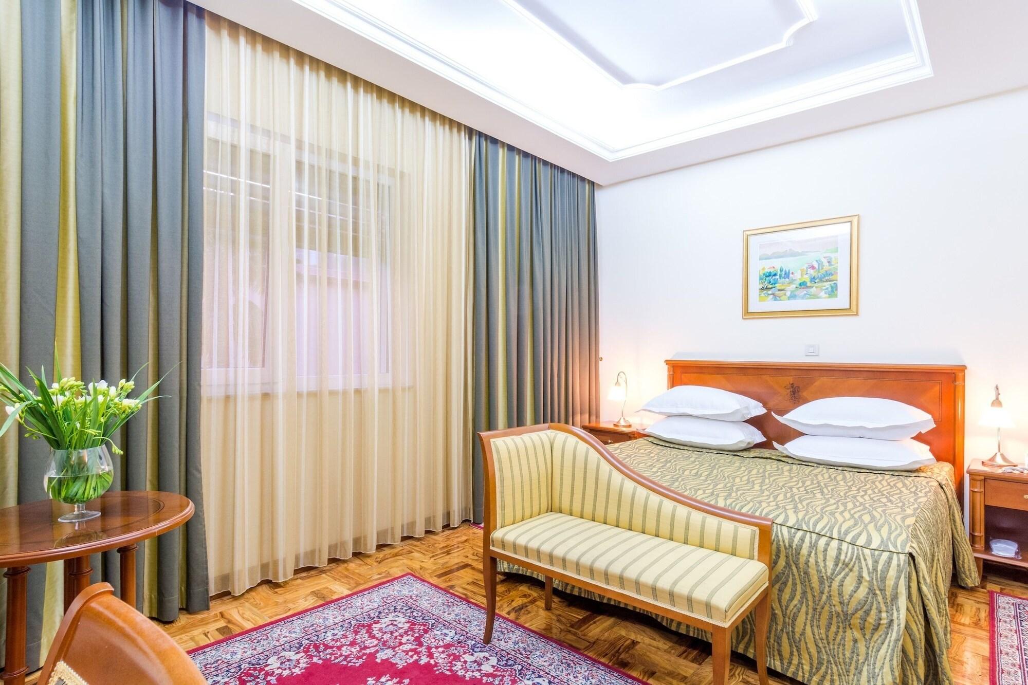 Hotel Palazzo President Split Exterior foto